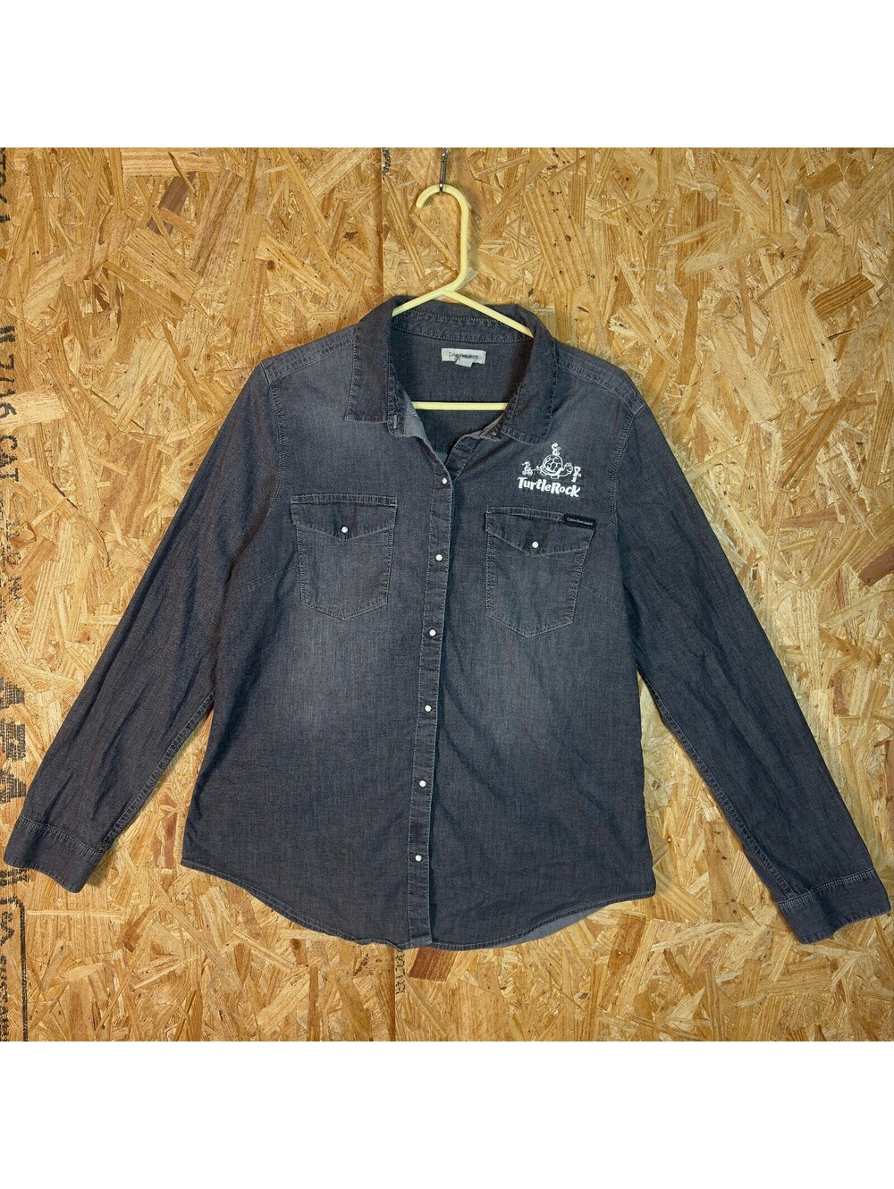 Calvin Klein Jeans gray Turtle Rock button-up shirt